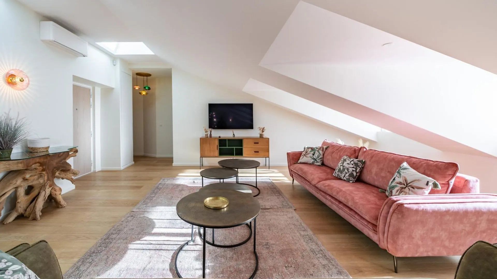 4 Pieces Sur La Rue D'Antibes - Renove Et Climatise Apartment Cannes 0*,