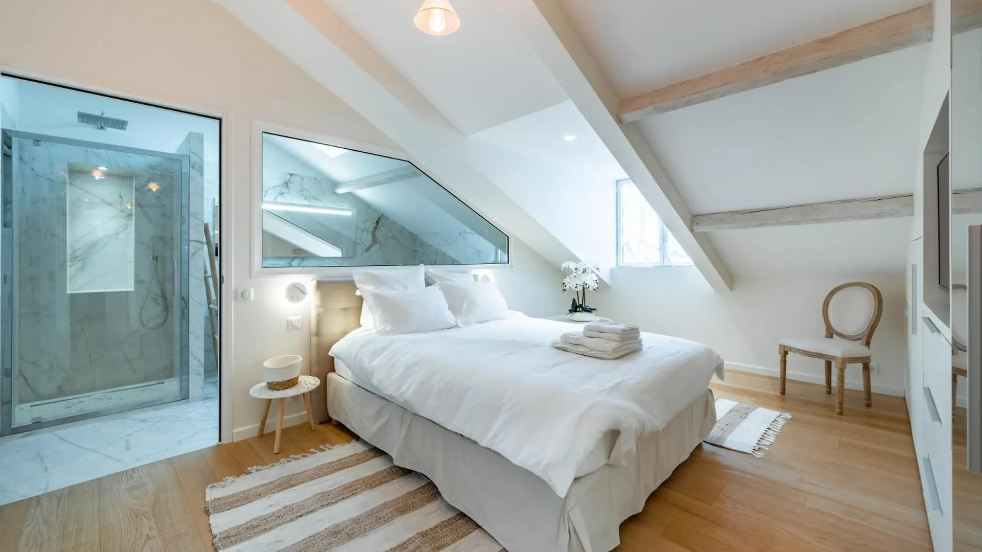 4 Pieces Sur La Rue D'Antibes - Renove Et Climatise Apartment Cannes