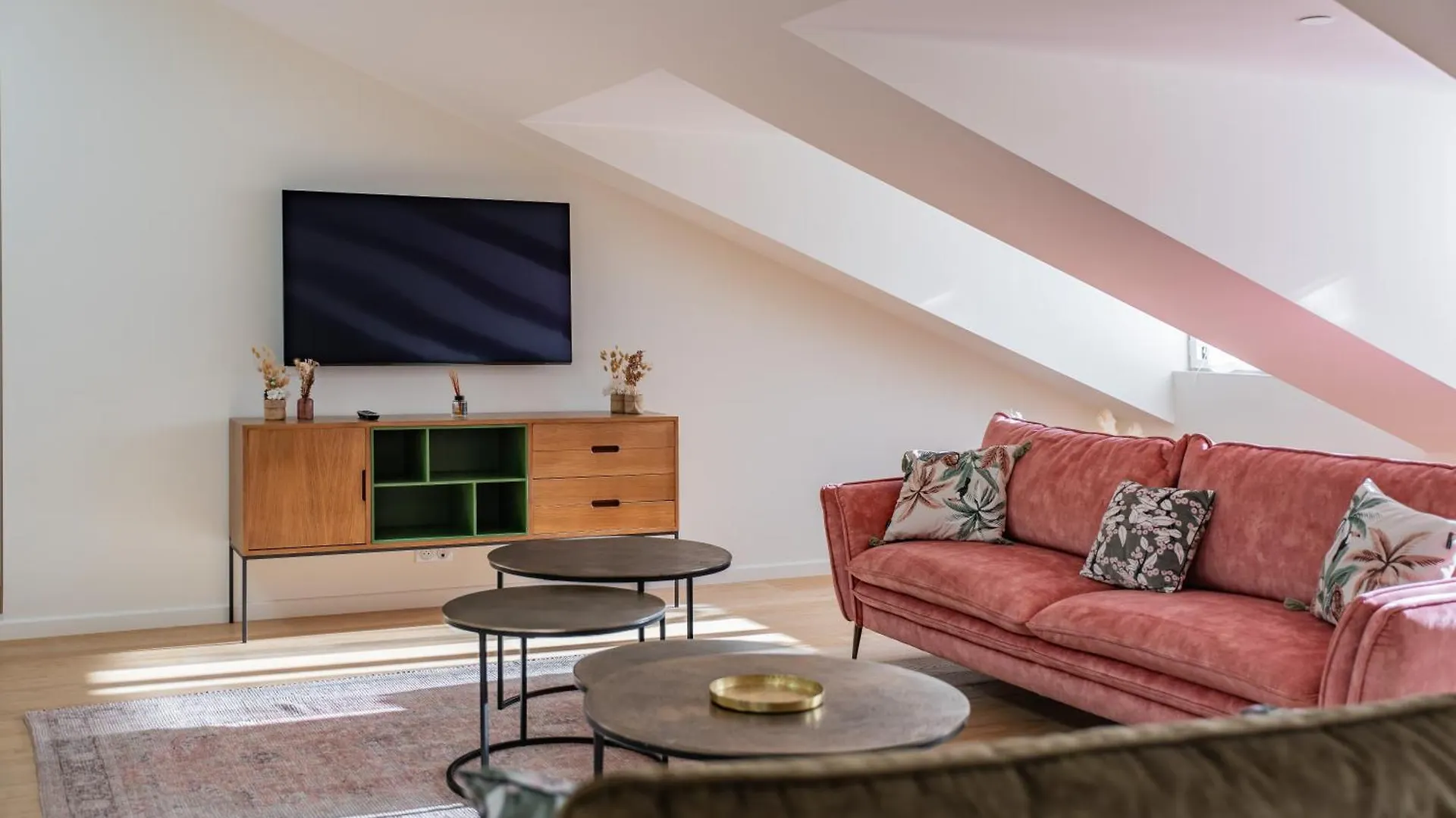 4 Pieces Sur La Rue D'Antibes - Renove Et Climatise Apartment Cannes 0*,